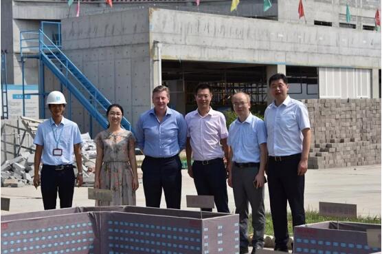 英國國際醫(yī)療集團(tuán)CEO Hertford King一行參訪國際醫(yī)學(xué)