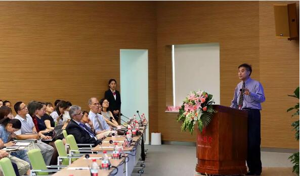 美國醫(yī)療專家走進西安國際醫(yī)學中心，開展國際醫(yī)療合作 