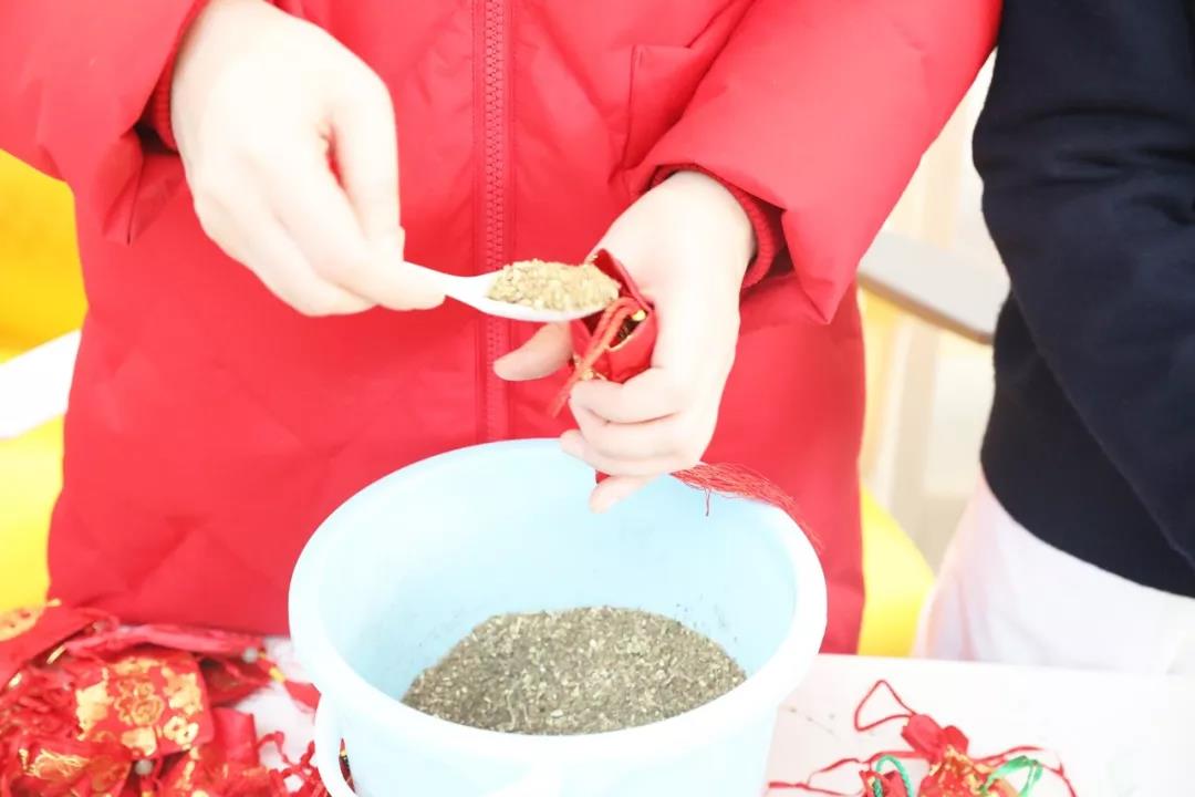 點贊！愛心捐款助力疫情防控