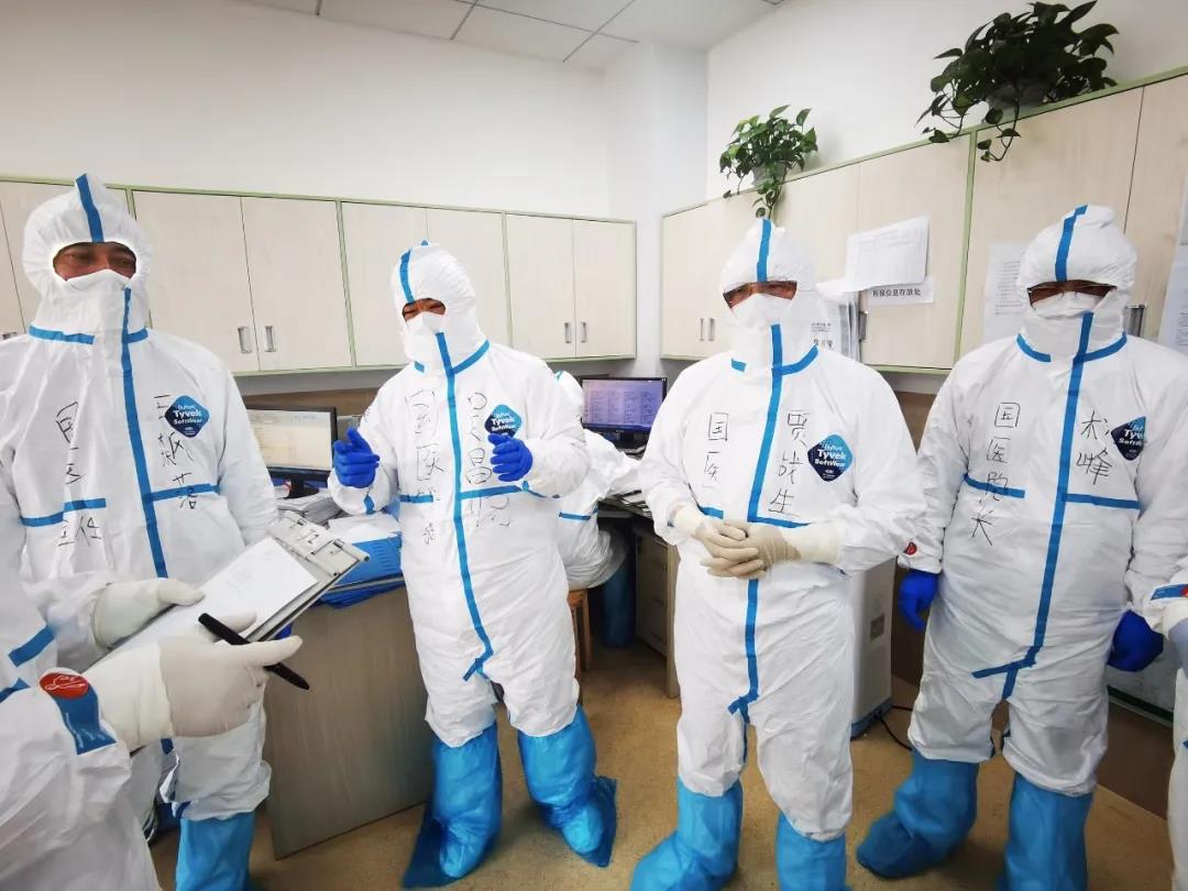 【戰(zhàn)“疫”人物】白衣當(dāng)鎧甲，抗“疫”是打仗——記西安國際醫(yī)學(xué)中心醫(yī)院赴湖北醫(yī)療隊(duì)專家王飆落