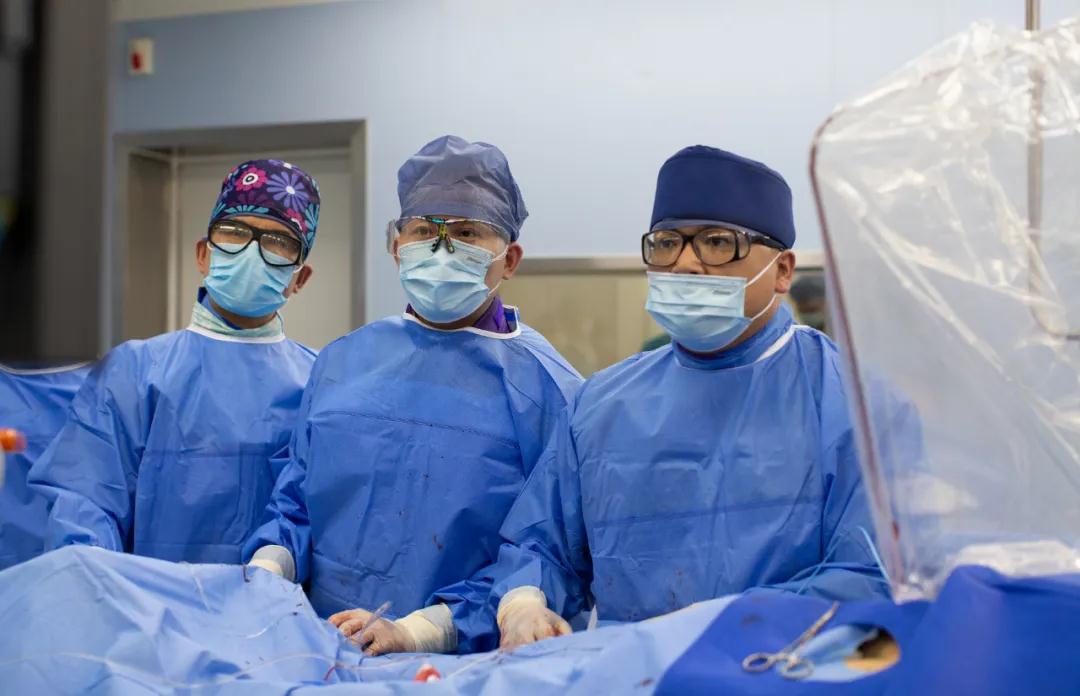 陜西廣播電視臺—完美！僅5毫米手術傷口，解決七旬老人主動脈夾層及多年“房顫”帶來的腦卒中煩惱！