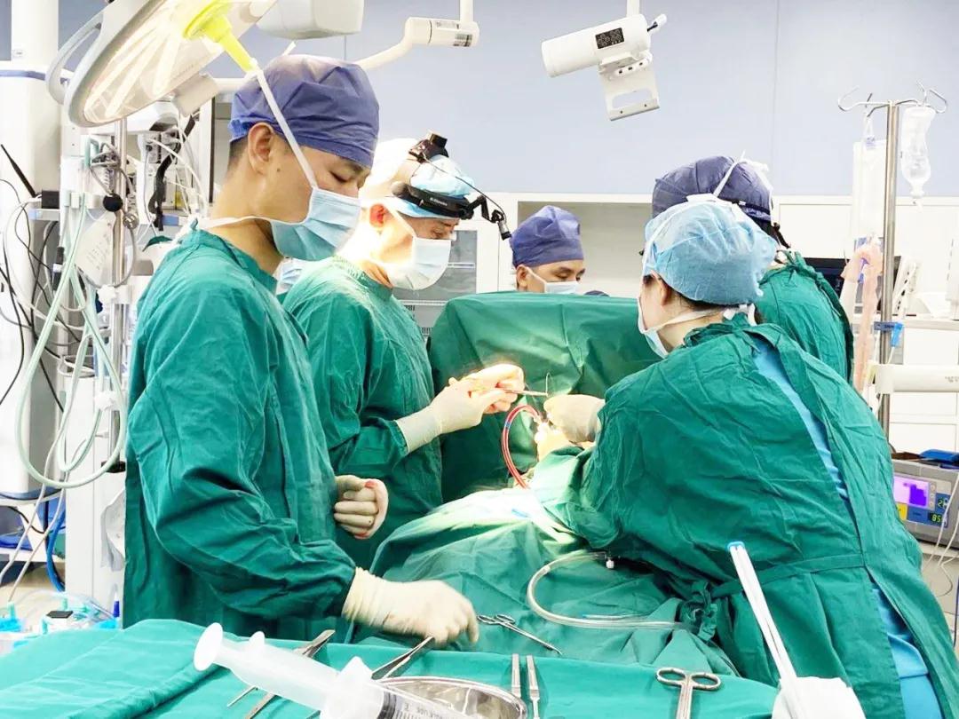 1+1＞2！“一站式”手術(shù)解決肺癌合并風(fēng)濕性心臟病患者病痛