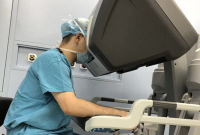 切口更小 恢復更快！消化外科成功完成達芬奇輔助胃癌根治術