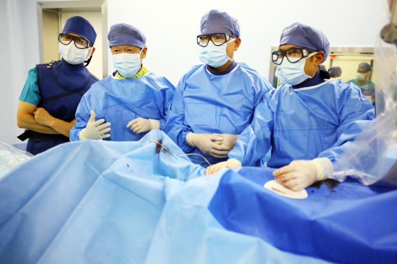 三秦網(wǎng)—別緊張啊，有我們在你放心吧！