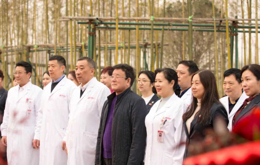 三秦都市報(bào)秦聞—西安國(guó)際醫(yī)學(xué)中心醫(yī)院 VIP 健康管理中心開科