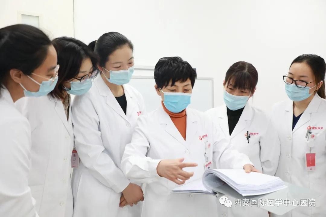 81歲老人腹大如球，一個(gè)半小時(shí)后……