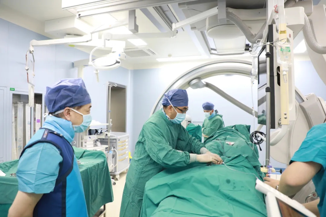 五一勞動最光榮｜向佑護(hù)健康的白衣天使致敬！