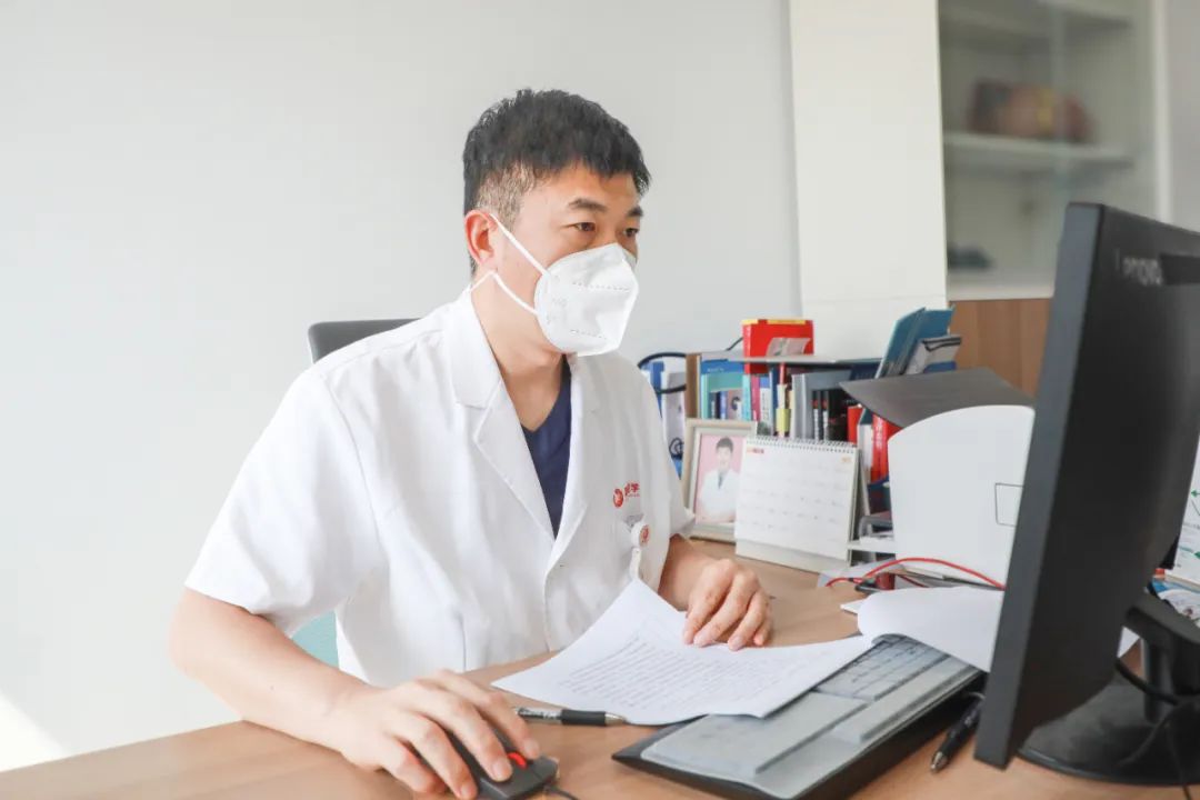 心內(nèi)科陳效安醫(yī)生連線陜西臺《閃耀三秦》，暢談醫(yī)生成長之路