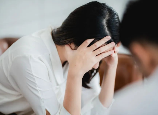 沒食欲、睡眠差、全身乏……這些“長新冠”癥狀有可能是心理疾病撥打96999-3可免費咨詢