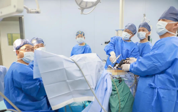 病變距肛門(mén)僅4厘米！滅瘤保肛！我院成功完成直腸癌“榻榻米”手術(shù)