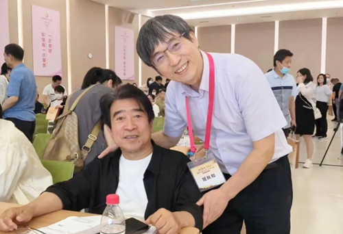 “醫(yī)”往情深15載！一位基層“輪椅”醫(yī)生和醫(yī)學大咖的故事