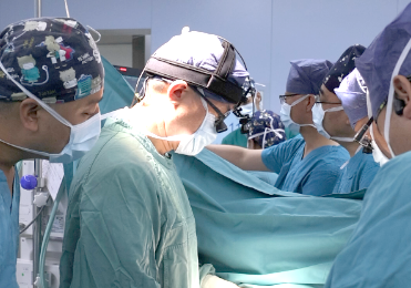 出生1天，草莓大心臟血管錯位，醫(yī)生精雕細琢重獲“心”生