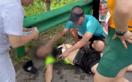 太牛掰了，醫(yī)者仁心！