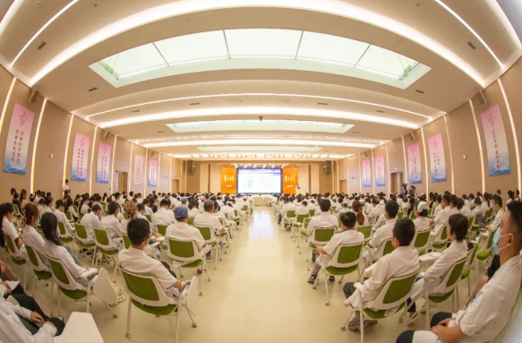 院士講堂 精彩紛呈！中國科學院竇科峰院士講授器官移植發(fā)展現(xiàn)狀