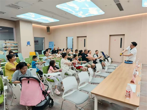 愛在音符中流淌，希望在指尖處傳遞——直擊腦癱多學科義診現(xiàn)場